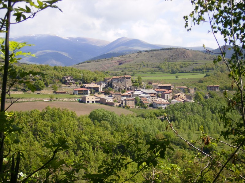  Vista sud del poble de Montcortès. - El poble de Montcortès Turisme Rural casa l'hereu